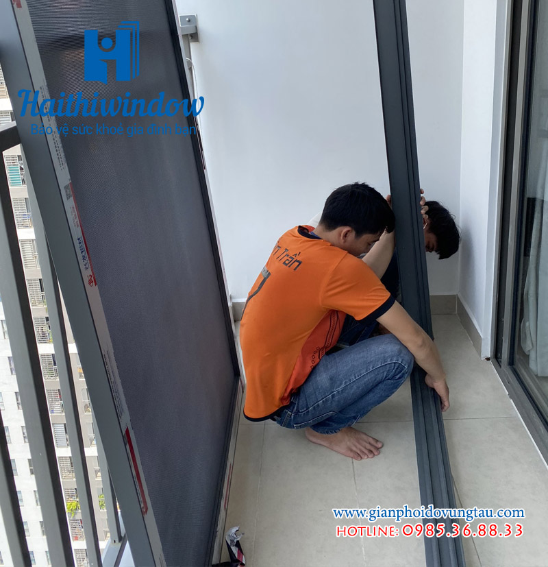 Cửa lùa chống muỗi chống trộm hệ nhôm 72