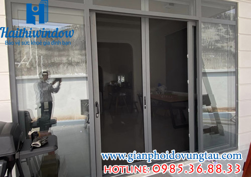 Cửa lùa chống muỗi chống trộm nhôm xám xingfa