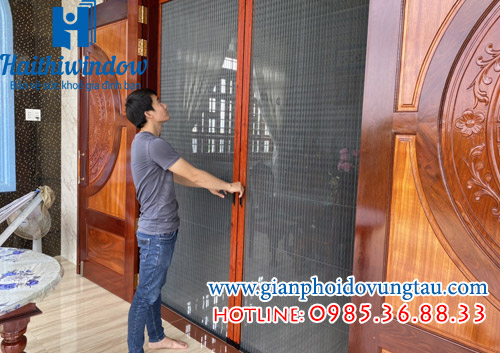 Cửa xếp chống muỗi xích không ray cho cửa đi